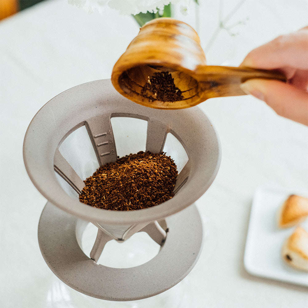 Hario Dripper Baton 02